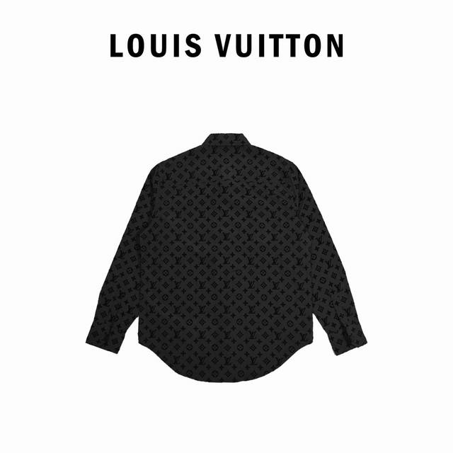 Louis Vuitton 路易威登 21Fw 满印植绒logo衬衫 采用高支超高密平纹底部定染偏蓝光黑使底部跟花型颜色形成反差 花型处采用进口绒才能体现出原板